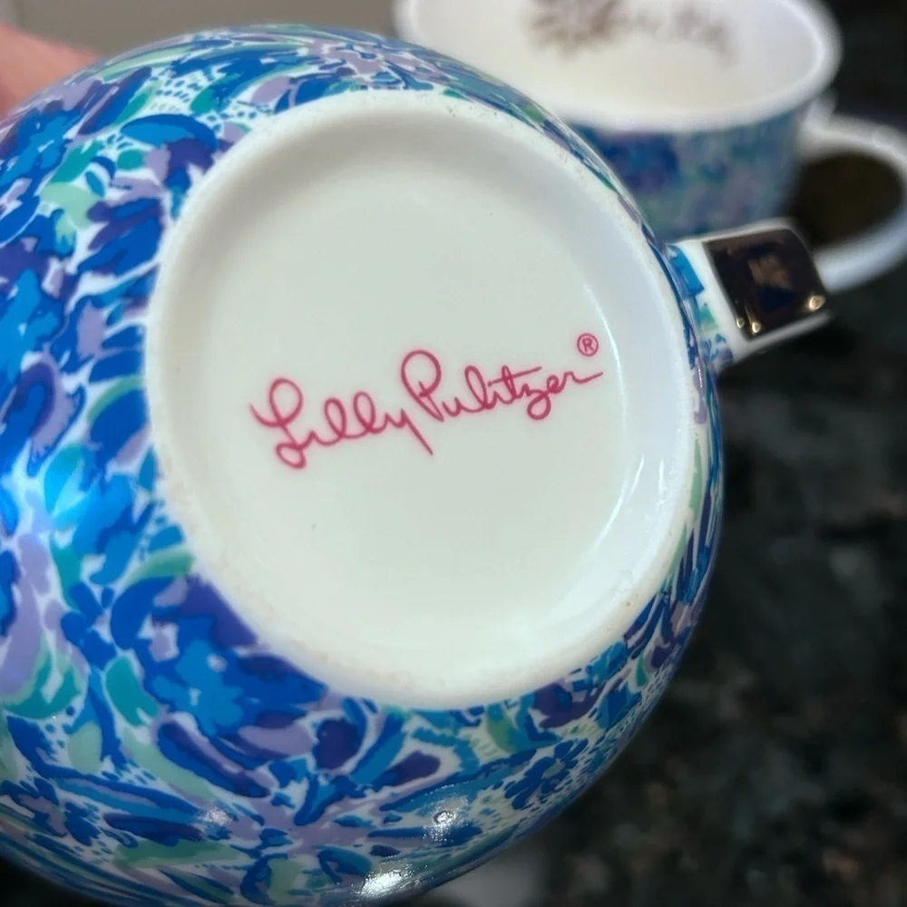 Lilly Pulitzer | Lion Around Blue Print Ceramic Mugs Tropical Vibe | Set of 2